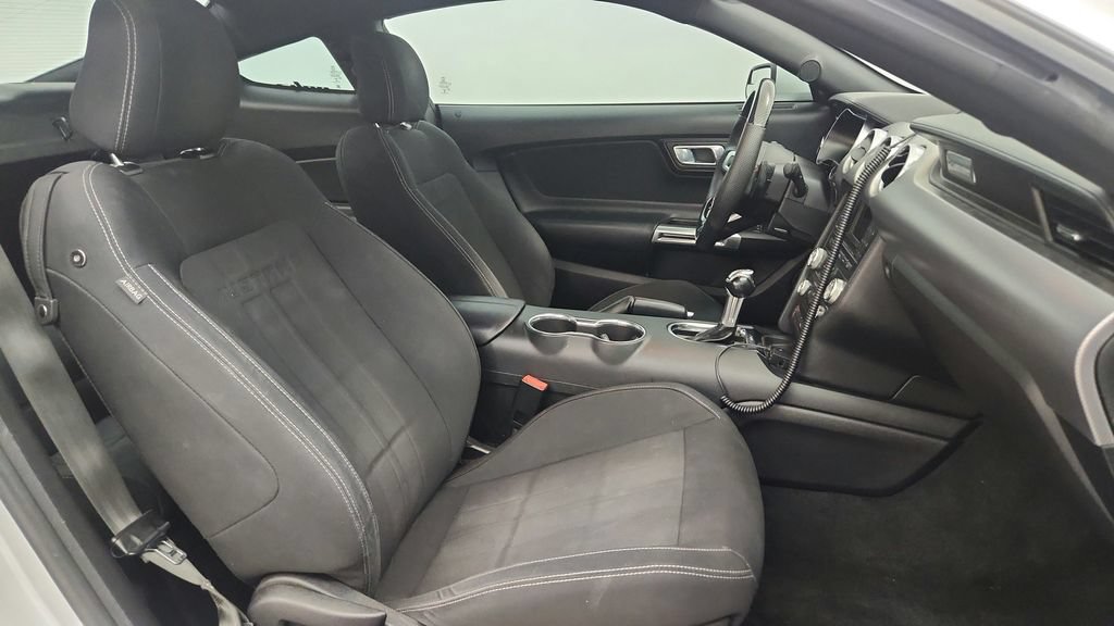 Used 2018 Ford Mustang GT RWD image 21