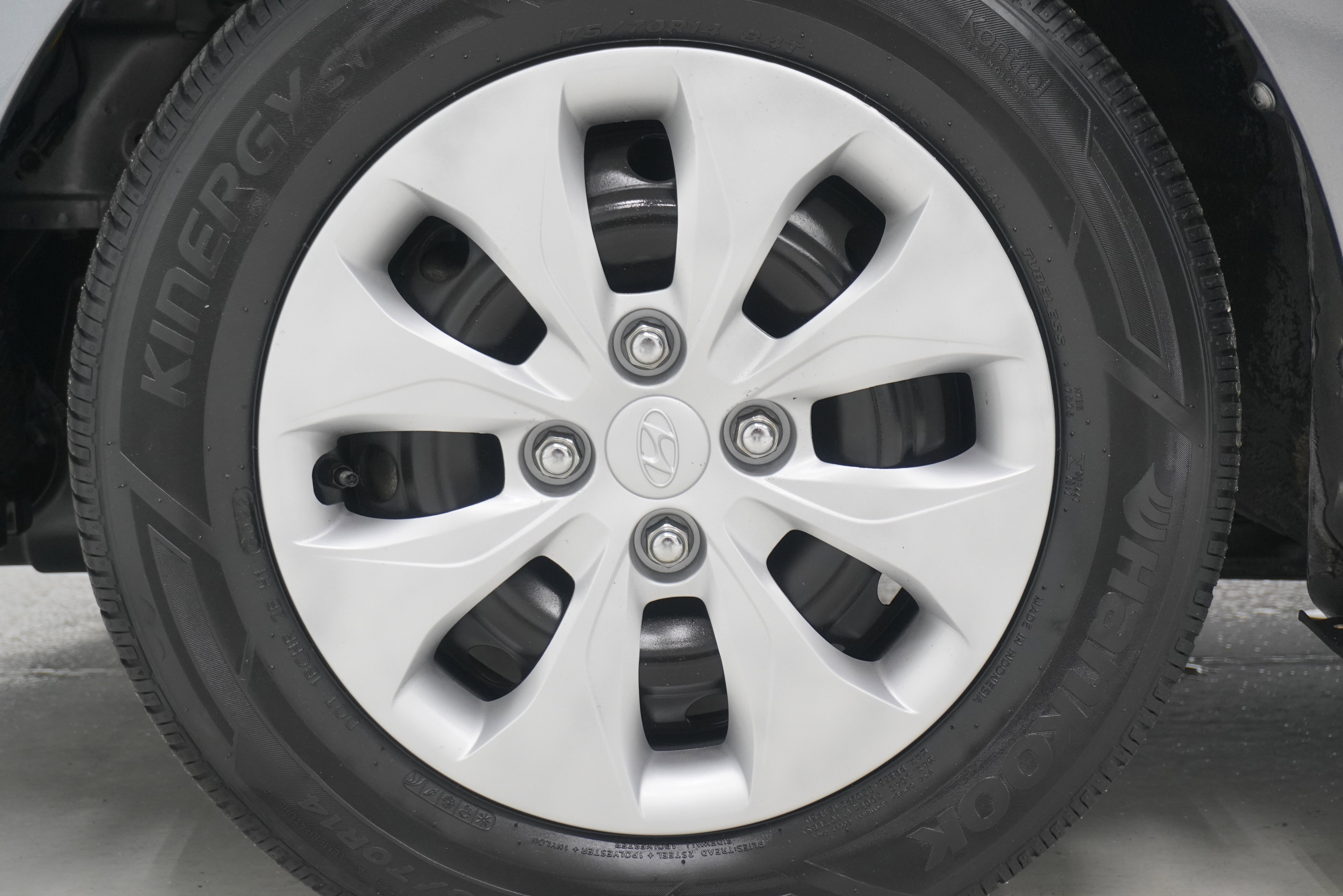 Used 2016 Hyundai Accent SE FWD image 21