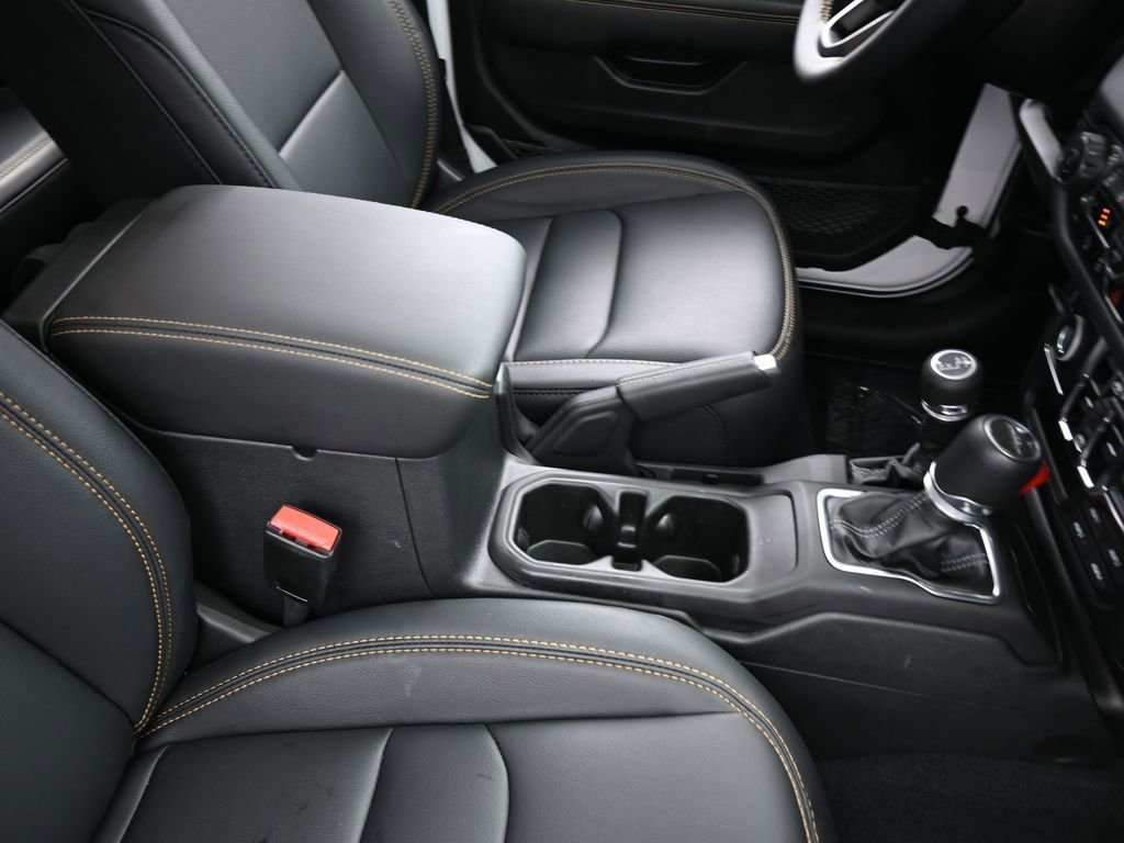 Used 2024 Jeep Gladiator Sport w/ Premium Package image 48