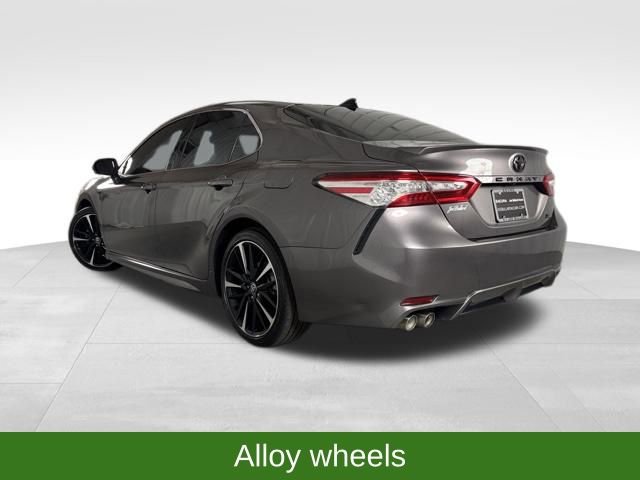 Used 2020 Toyota Camry XSE image 5