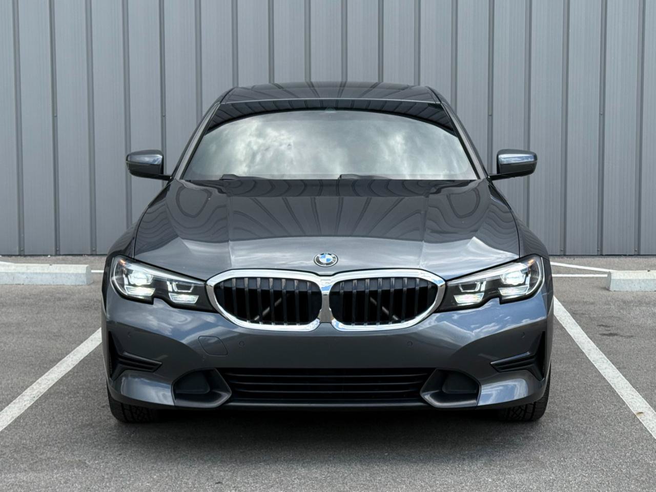 Used 2019 BMW 330i xDrive Sedan w/ Driving Assistance Package AWD/4WD image 2