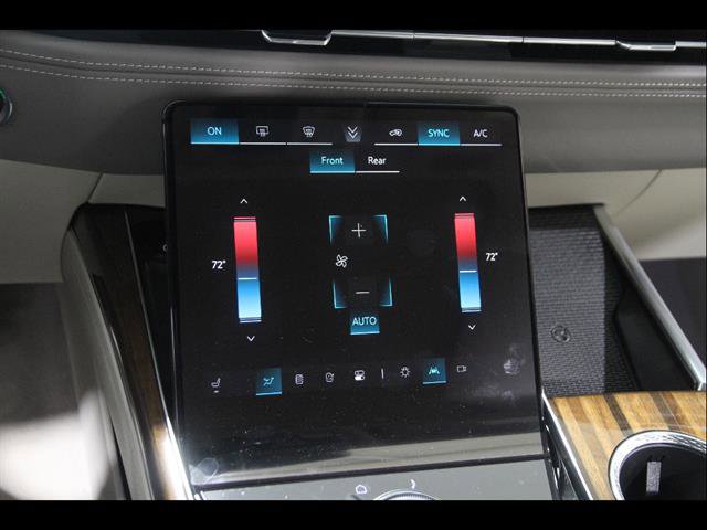 New 2025 Cadillac Escalade ESV Premium Luxury Platinum w/ LPO, Floor Liner Package AWD/4WD image 17