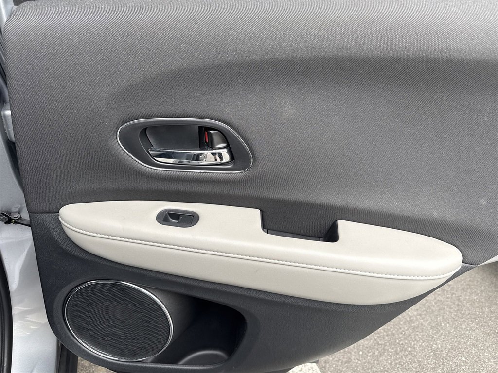 Used 2020 Honda HR-V EX image 33