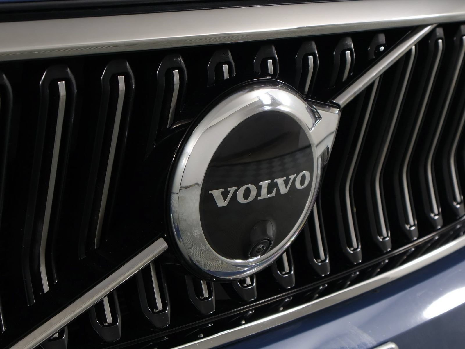 Used 2023 Volvo XC40 B5 Plus w/ Protection Package Premier AWD/4WD image 27