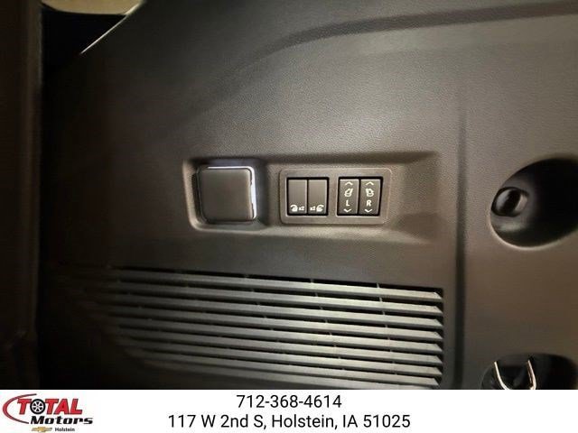 New 2026 Chevrolet Tahoe High Country w/ Sun And Tow Package AWD/4WD image 17