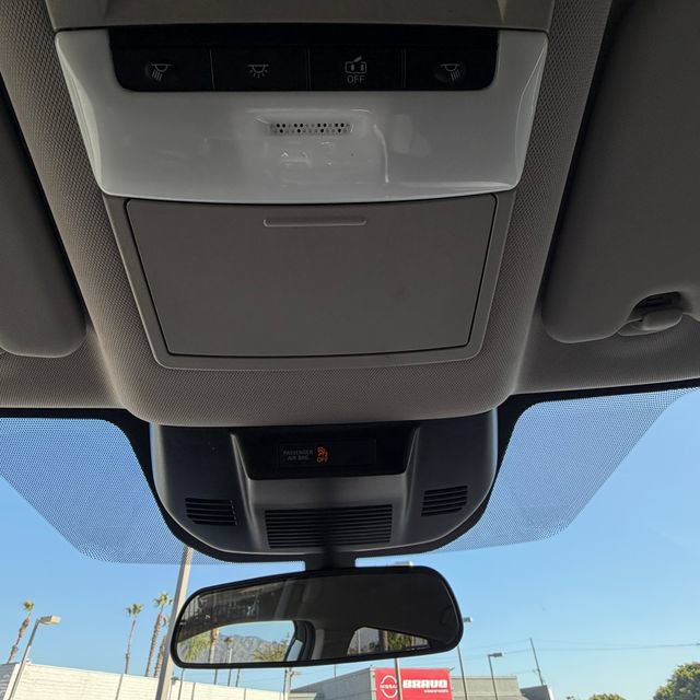 Used 2024 Nissan Rogue S FWD image 12