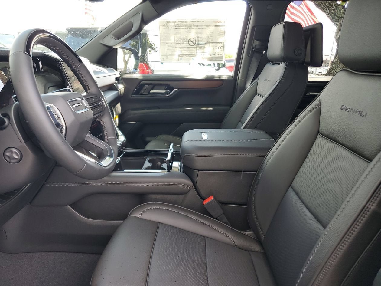 New 2026 GMC Yukon XL Denali w/ Denali Reserve Package RWD image 19