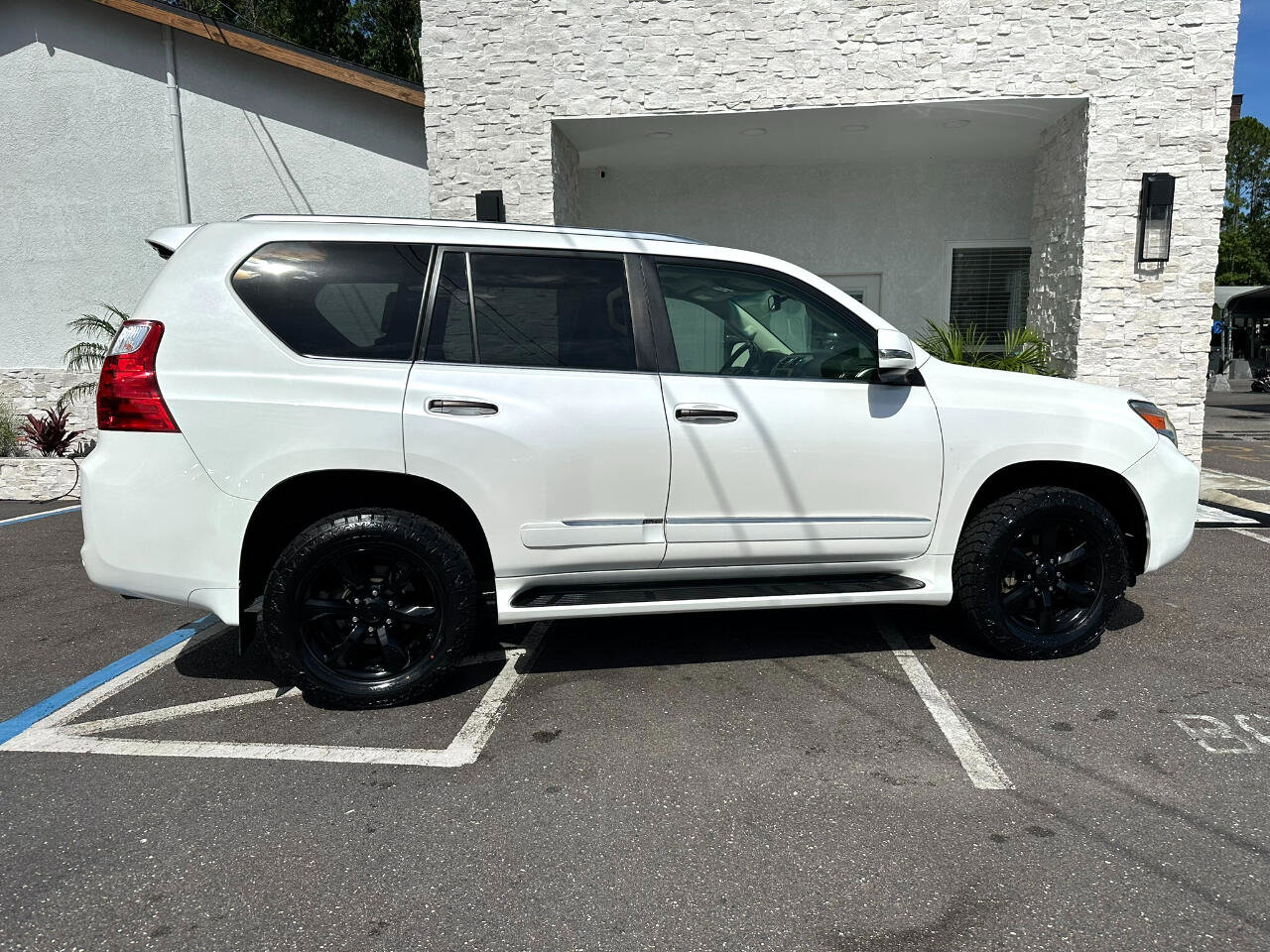 Used 2012 Lexus GX 460 w/ Comfort Plus Pkg image 19