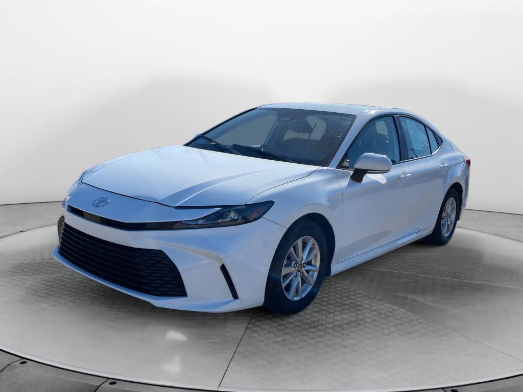 Used 2025 Toyota Camry LE FWD image 1