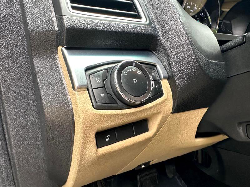 Used 2017 Ford Explorer Limited FWD image 25