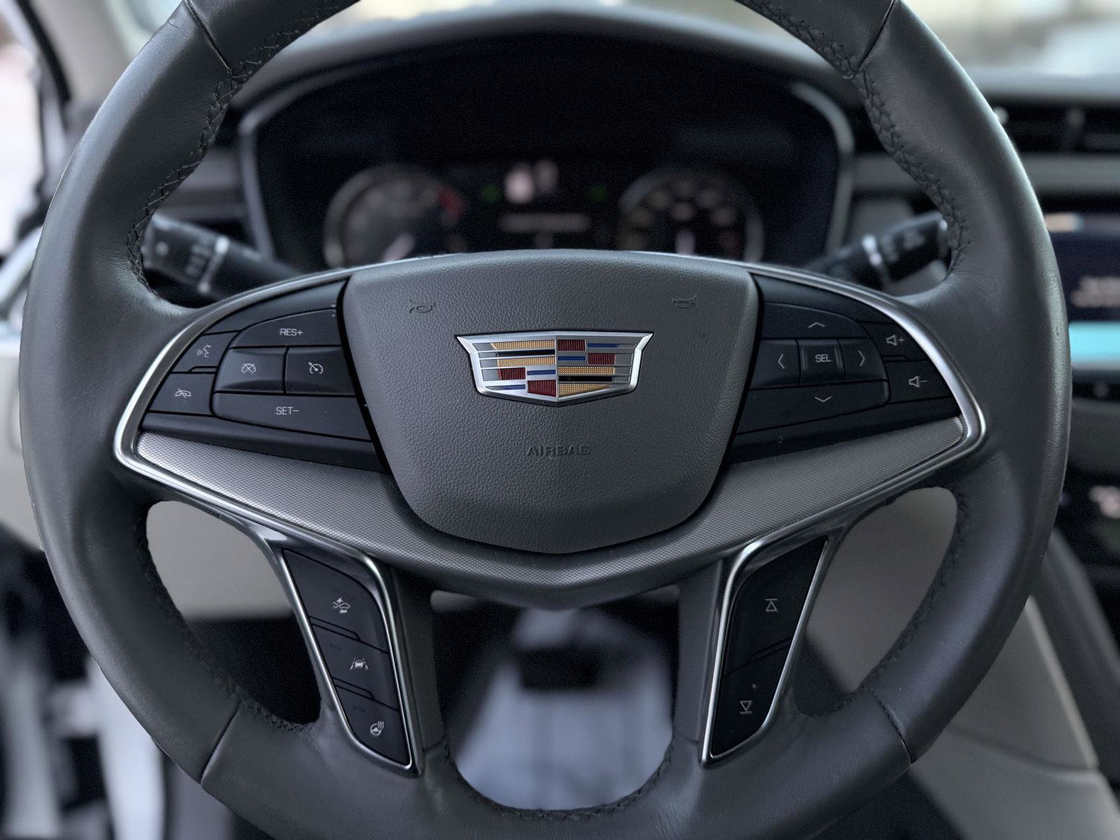 Used 2020 Cadillac XT5 Premium Luxury image 16