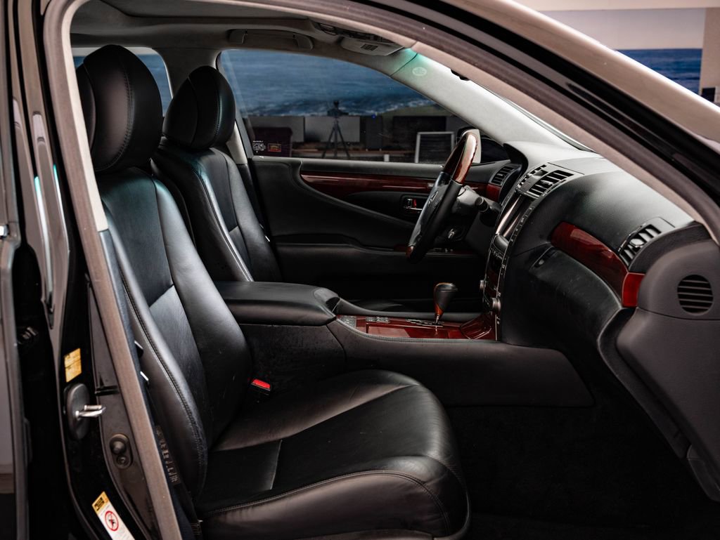 Used 2009 Lexus LS 460 L RWD image 24