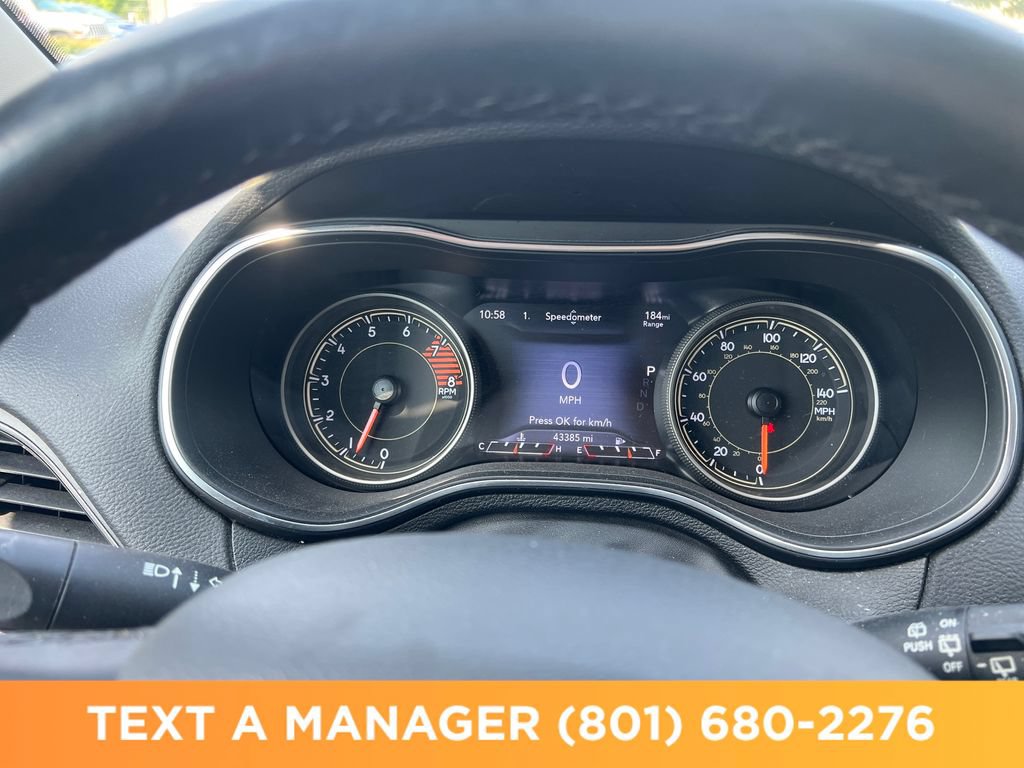 Used 2021 Jeep Cherokee Trailhawk w/ Comfort/Convenience Group AWD/4WD image 18