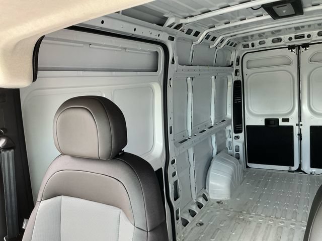 Used 2026 RAM ProMaster 2500 w/ Convenience Group FWD image 22