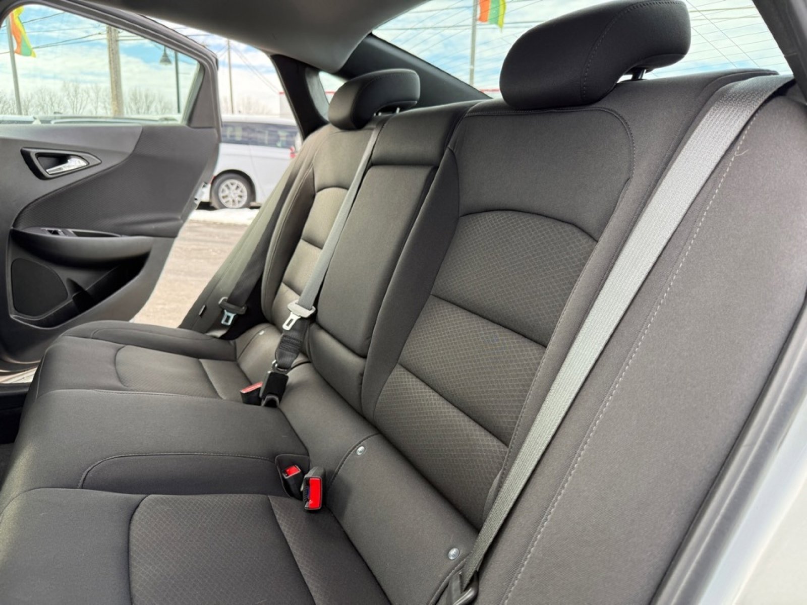 Used 2021 Chevrolet Malibu LT image 28