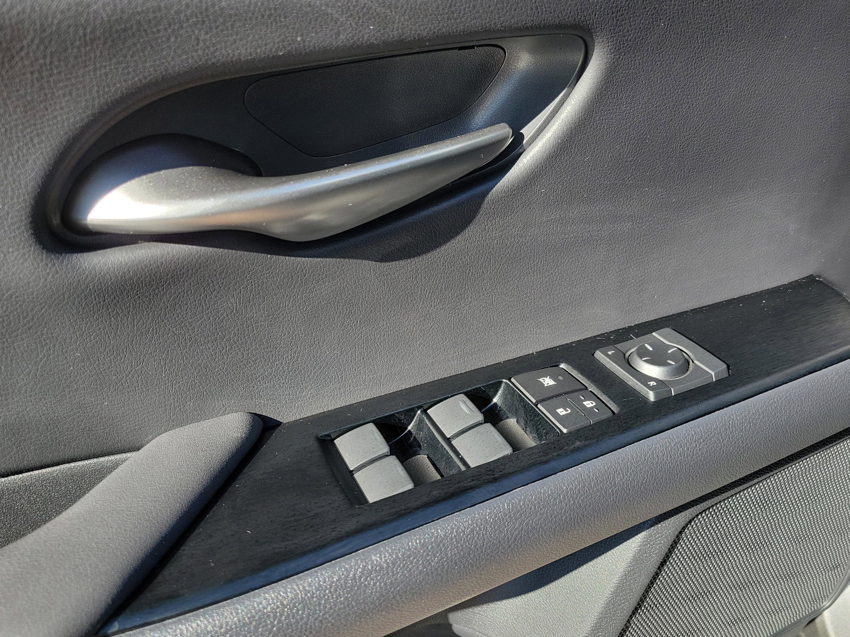 Used 2019 Lexus UX 200 F Sport w/ F Sport Premium Package image 25