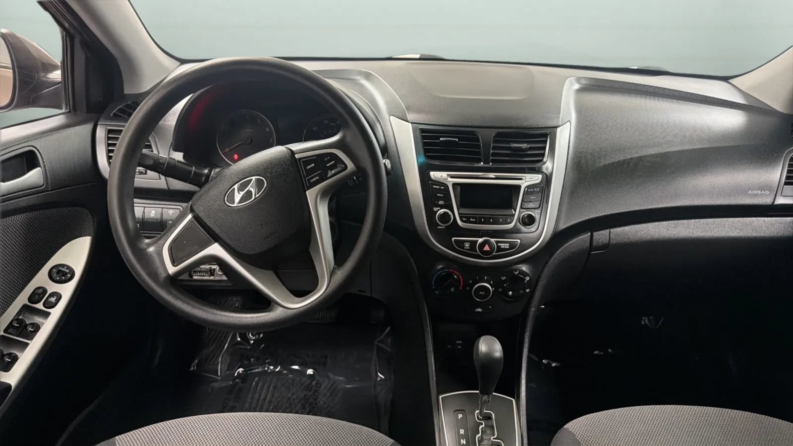 Used 2014 Hyundai Accent GS FWD image 10