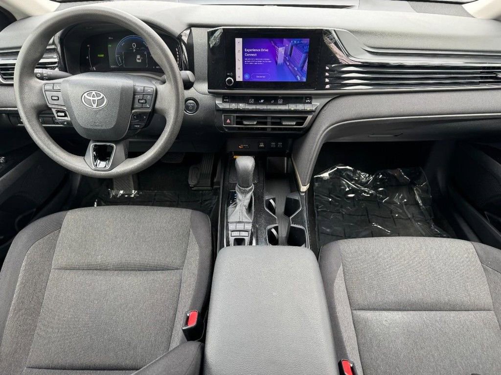 Used 2025 Toyota Camry LE FWD image 12