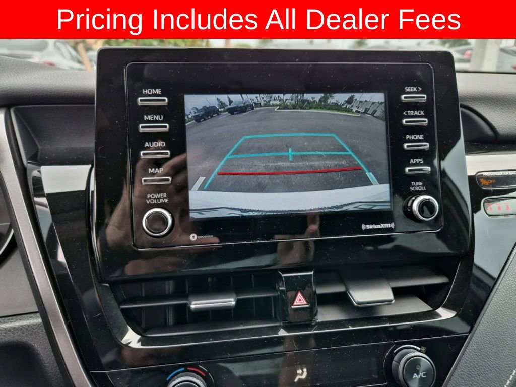 Used 2021 Toyota Camry SE FWD image 7