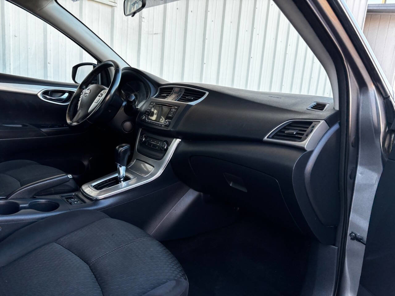 Used 2015 Nissan Sentra SR image 12
