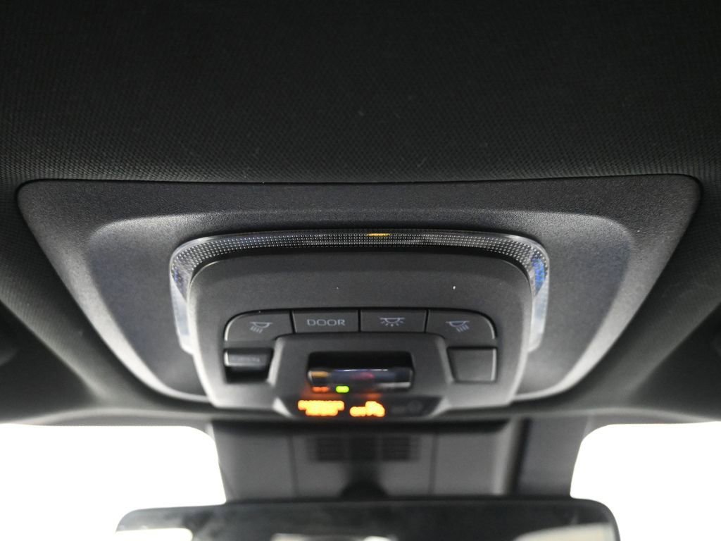 Used 2023 Toyota bZ4X XLE w/ Weather Package image 18