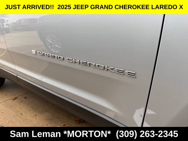 New 2025 Jeep Grand Cherokee Laredo X image 5