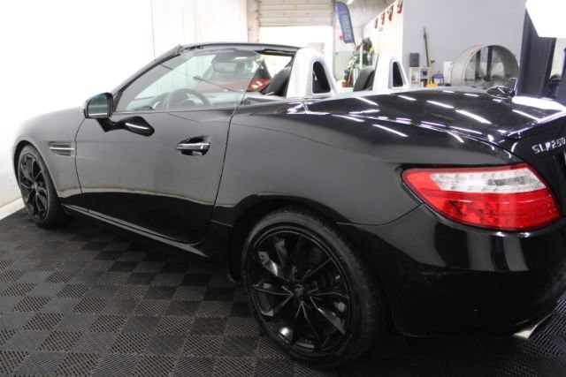 Used 2014 Mercedes-Benz SLK 250 image 10