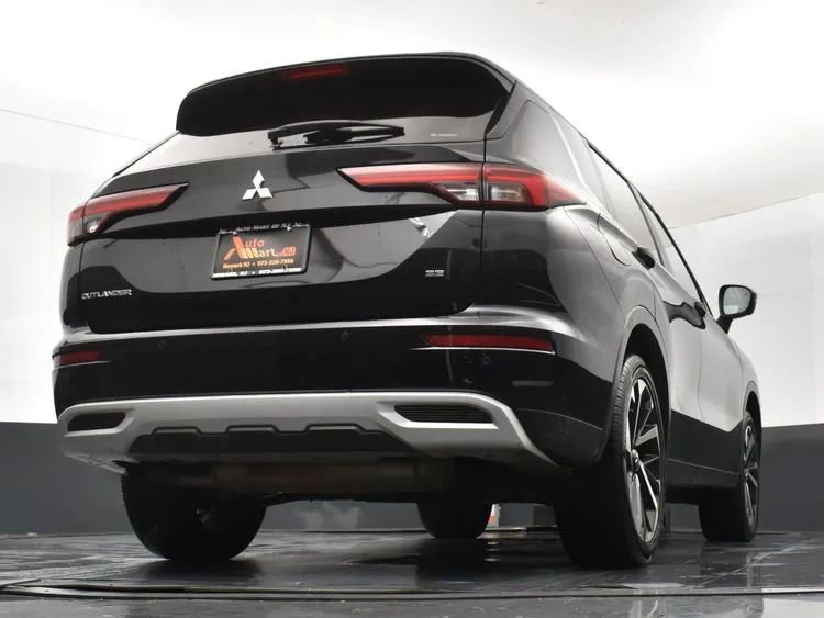 Used 2024 Mitsubishi Outlander Ralliart image 13