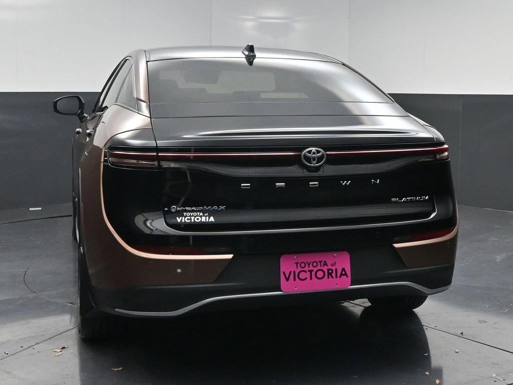 Used 2024 Toyota Crown Platinum image 17