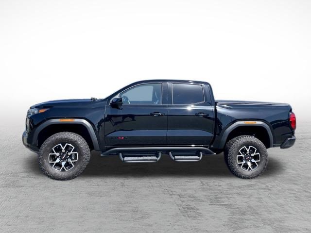 Used 2024 GMC Canyon AT4X AWD/4WD image 8