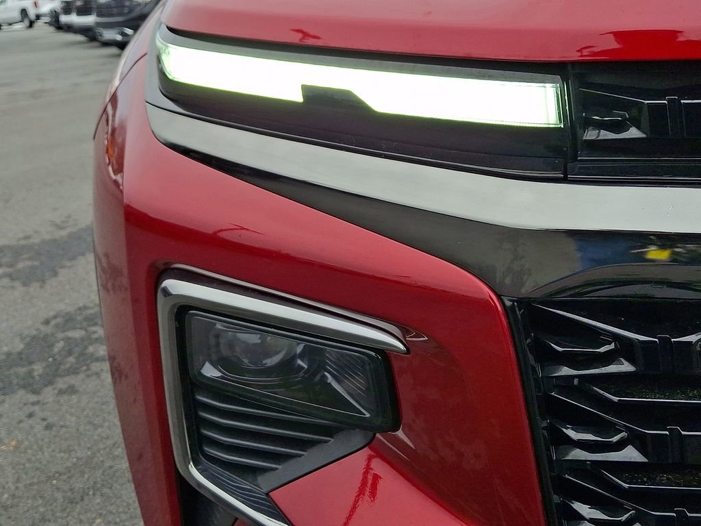 Used 2024 Chevrolet Traverse Z71 w/ Enhanced Driving Package image 9