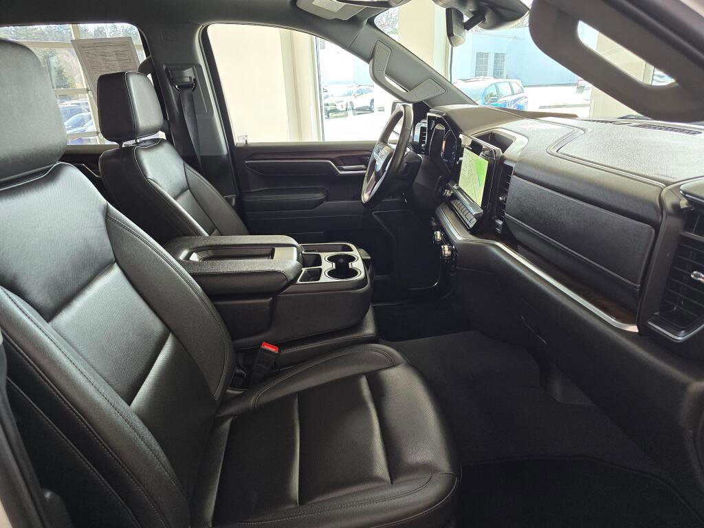 Used 2025 GMC Sierra 1500 SLT image 45