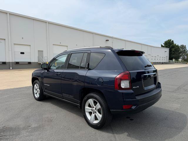 Used 2016 Jeep Compass Latitude AWD/4WD image 3