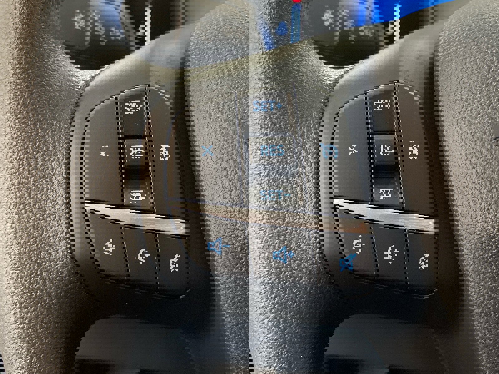 New 2026 Ford Maverick XLT image 25