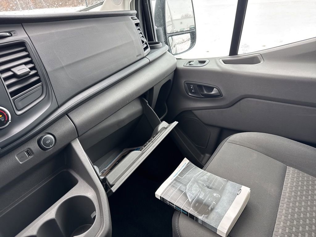 Used 2021 Ford Transit 350 XLT image 31