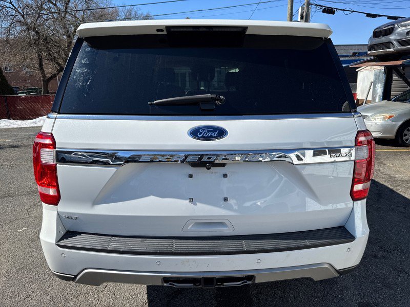 Used 2020 Ford Expedition Max XLT w/ Equipment Group 202A image 9
