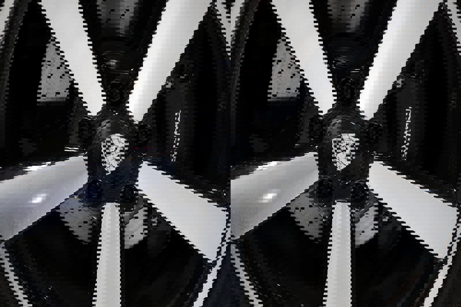 Certified 2025 Porsche 911 Carrera image 28