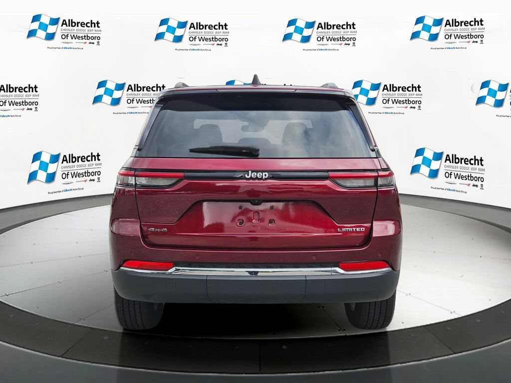 Used 2023 Jeep Grand Cherokee Limited AWD/4WD image 4
