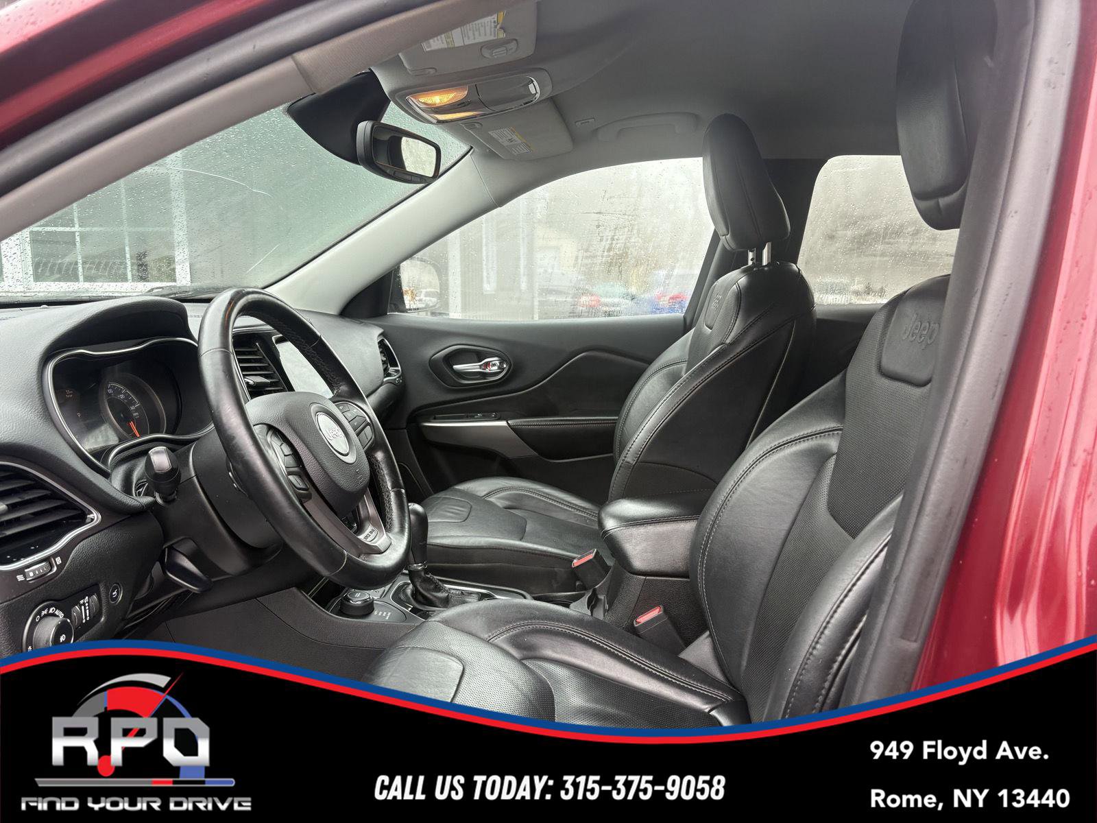 Used 2019 Jeep Cherokee Limited AWD/4WD image 14