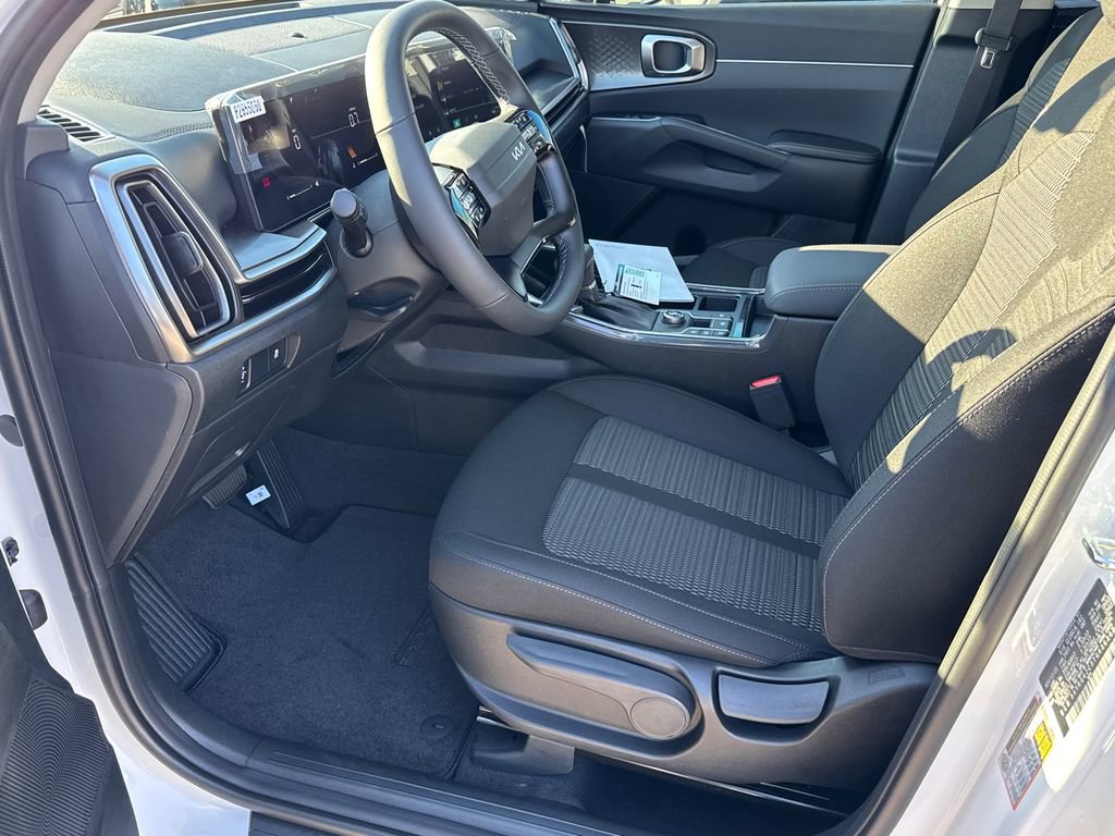 New 2026 Kia Sorento LX image 9