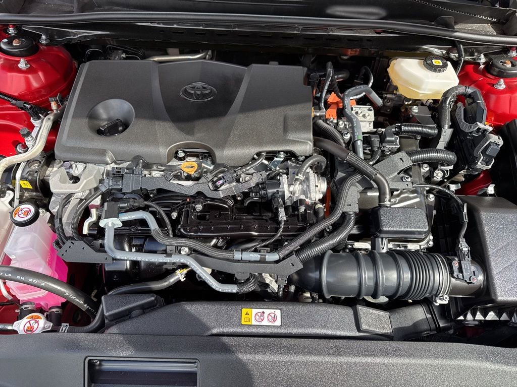 Used 2025 Toyota Camry LE FWD image 29