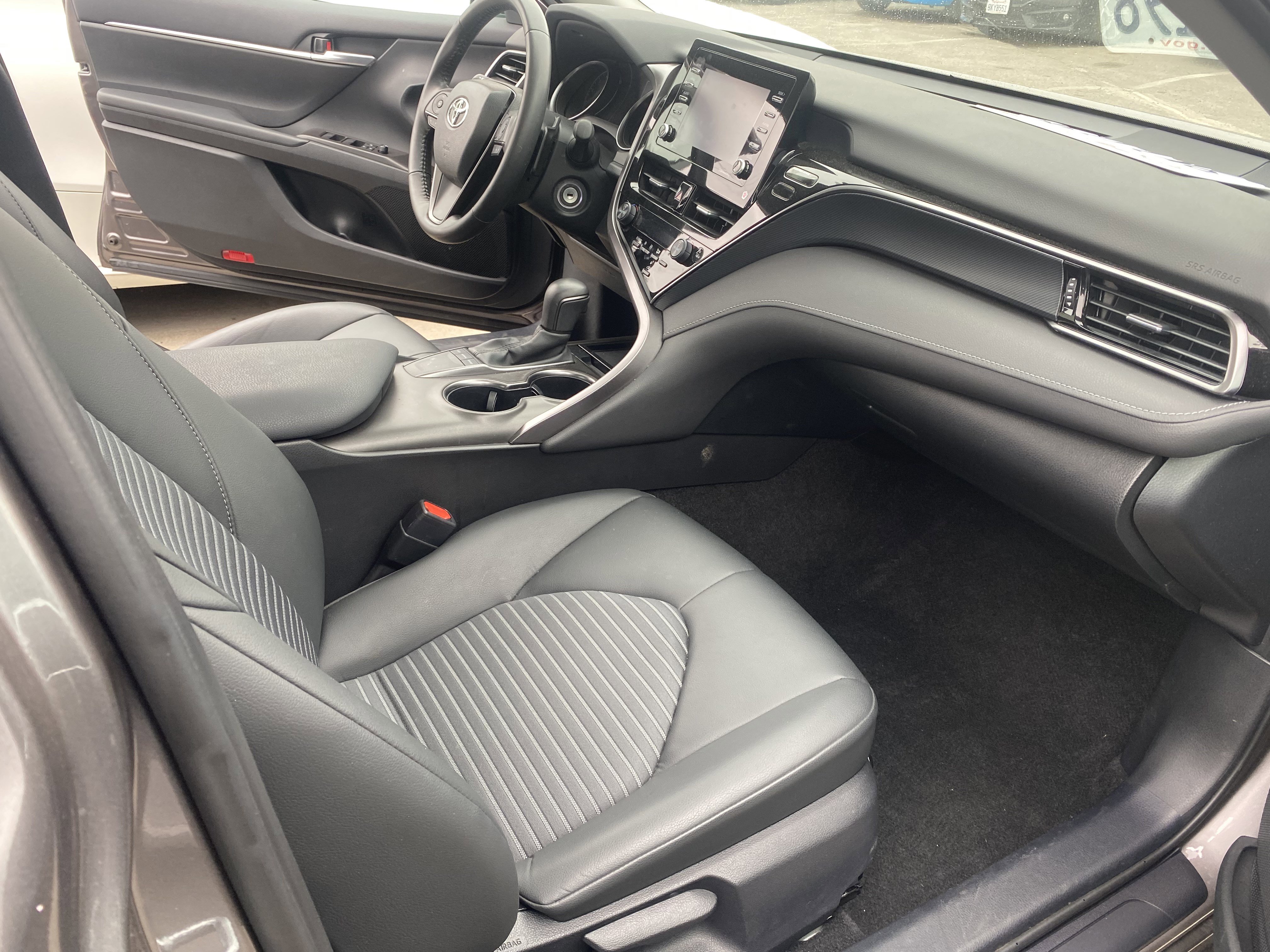 Used 2024 Toyota Camry SE FWD image 21
