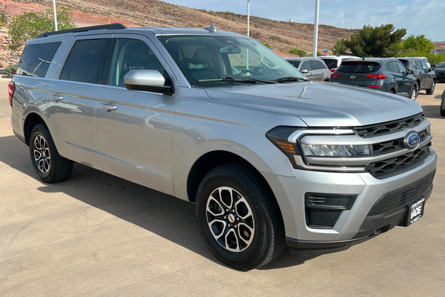 Used 2022 Ford Expedition Max XLT AWD/4WD image 7