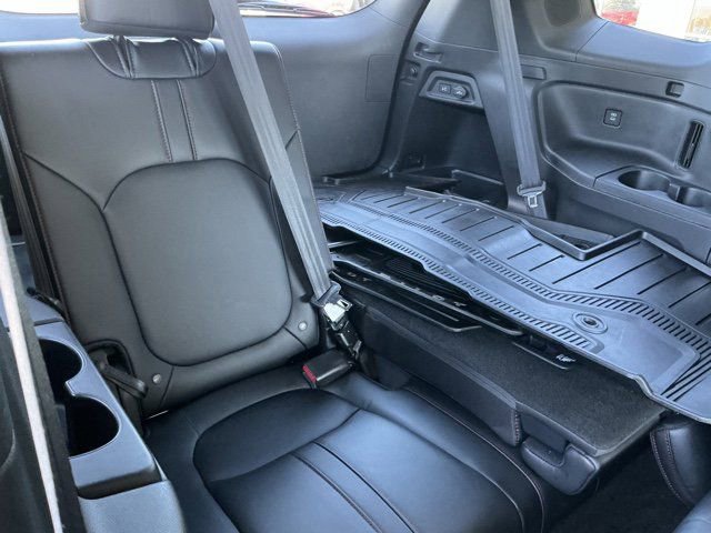 Used 2025 Honda Pilot Black Edition image 20