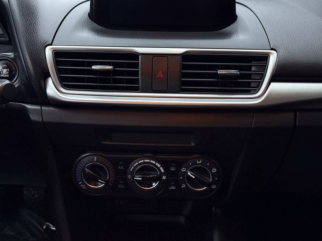 Used 2017 MAZDA MAZDA3 Sport w/ Preferred Equipment Package image 24