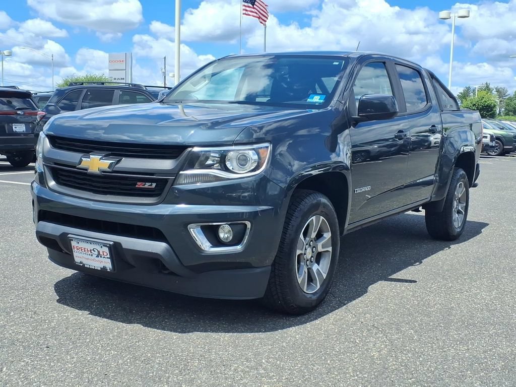 Used 2018 Chevrolet Colorado Z71 AWD/4WD image 3