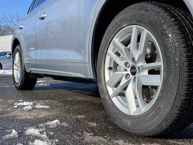 Certified 2022 Audi Q5 2.0T Premium w/ Convenience Package image 9