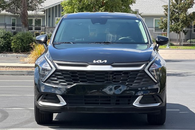 Used 2023 Kia Sportage LX AWD/4WD image 11
