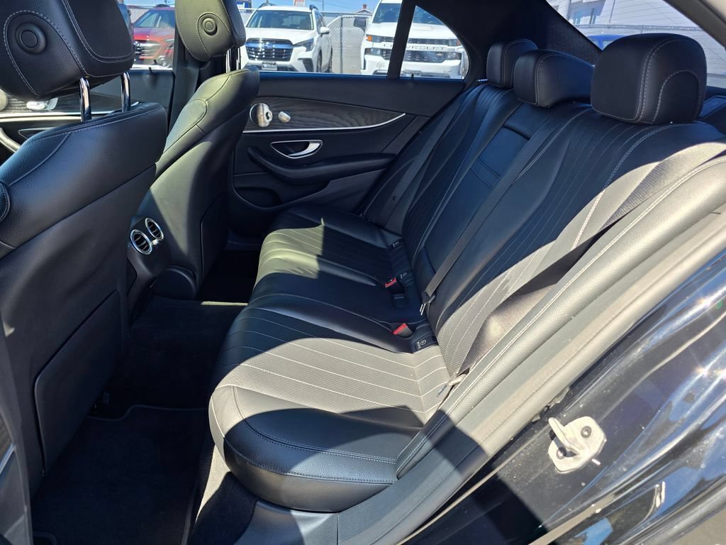 Used 2022 Mercedes-Benz E 350 Sedan w/ Driver Assistance Package image 17
