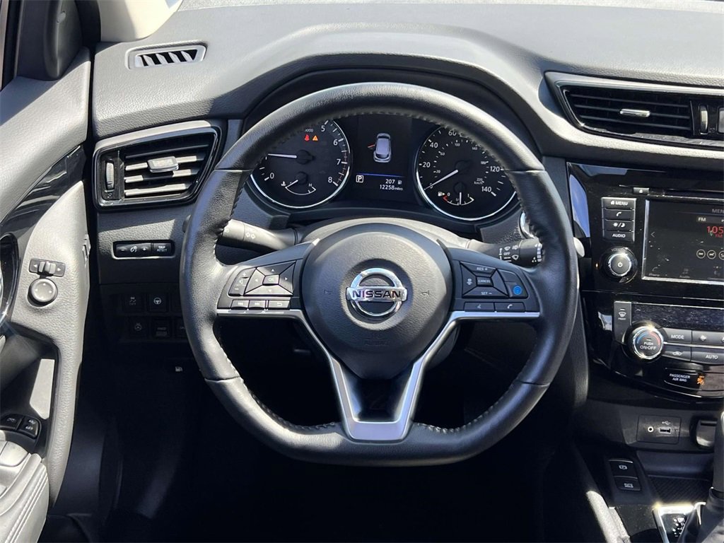 Used 2022 Nissan Rogue Sport SV w/ Technology Package image 14